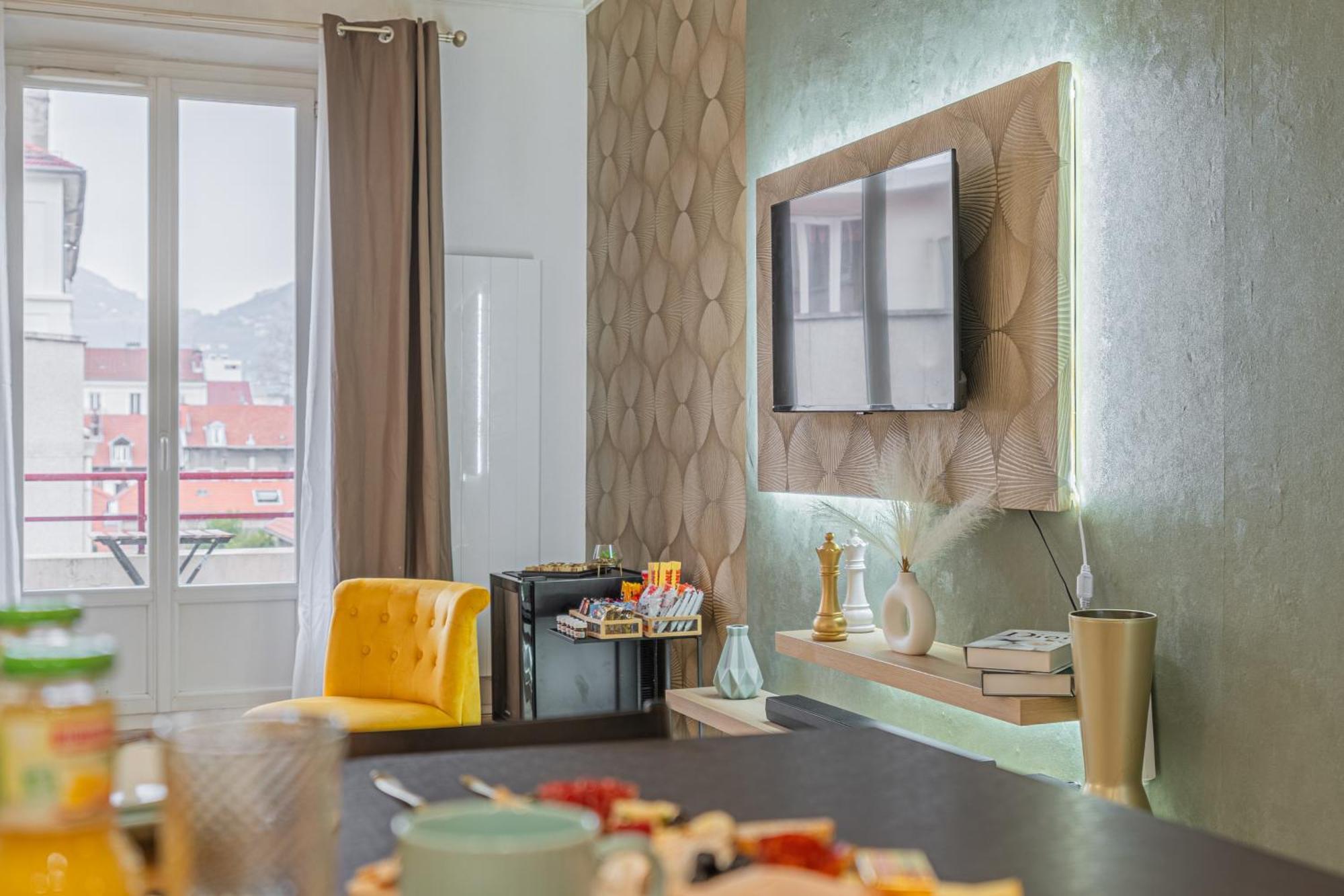Luxury Cinephile - Netflix - 2 Balcons - Garage Prive - Minibar Apartment Grenoble Exterior photo