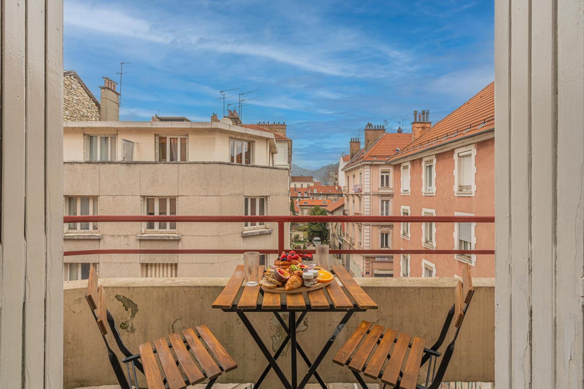 Luxury Cinephile - Netflix - 2 Balcons - Garage Prive - Minibar Apartment Grenoble Exterior photo